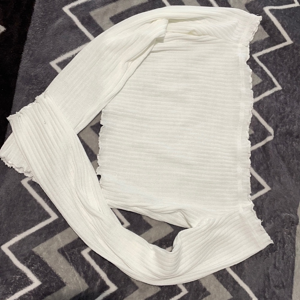 White crop top